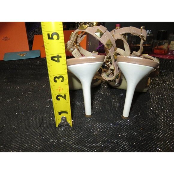 BCBG Paris Darron Rockstud Studded Patent Leather Pointed Toe Strappy Pump 37 7 - Picture 5 of 12